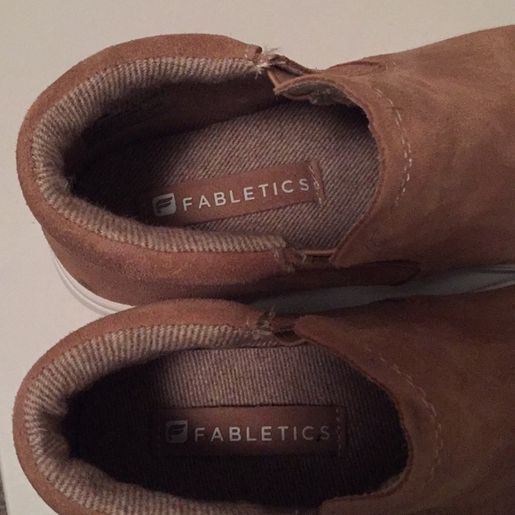 Shoes - Picture 3 of 5